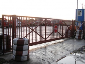 Решетчатые ворота откатные - пример 12 фото в Туапсе